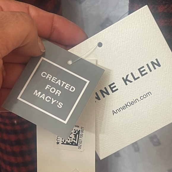 ANNE KLEIN Wool Blend wrap
Belted Notch Collar Coat size 12 - Picture 14 of 16